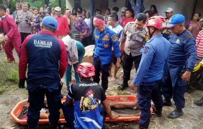 Percobaan Bunuh Diri Kakek 61 Tahun Warga Tulungagung di Sumur Sedalam 15 Meter Gagal Percobaan Bunuh Diri Kakek 61 Tahun Warga Tulungagung di Sumur Sedalam 15 Meter Gagal