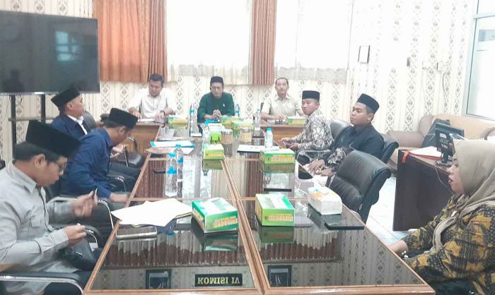 Audiensi ke Dewan, Pembina LBH Mitra Santri Sebut PCNU Situbondo Melanggar Hukum Audiensi ke Dewan, Pembina LBH Mitra Santri Sebut PCNU Situbondo Melanggar Hukum