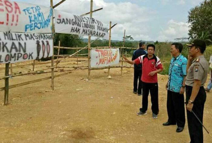 Sempat Ricuh, Warga Akhirnya Sepakat Buka Kembali Akses Jalan Desa Rejoso