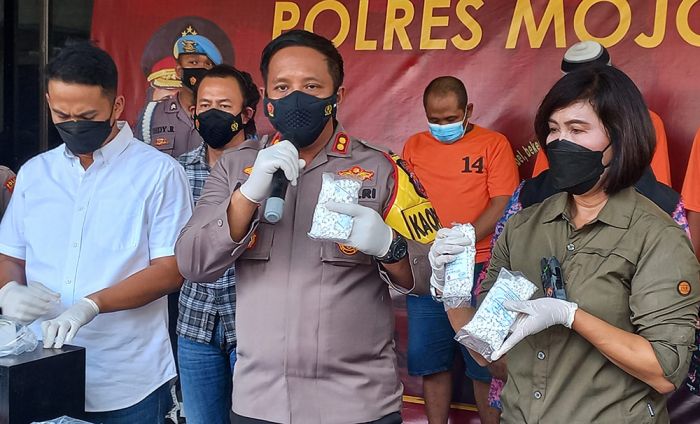 Polres Mojokerto Amankan Mafia Tanah, Begini Modusnya Polres Mojokerto Amankan Mafia Tanah, Begini Modusnya