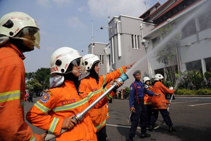 Relawan PMI Simulasi Relawan PMI Simulasi