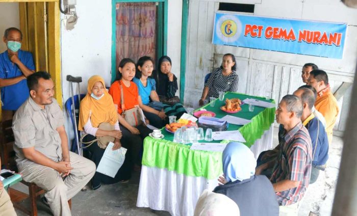 Dispendukcapil Kota Kediri Serahkan Biodata Bagi Disabilitas Dispendukcapil Kota Kediri Serahkan Biodata Bagi Disabilitas