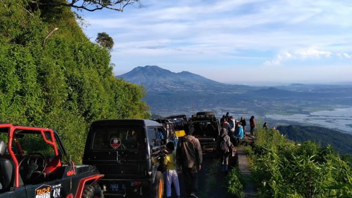 Sewa Jip Wisata di Gunung Telemoyo Jawa Tengah, Berikut Harganya Sewa Jip Wisata di Gunung Telemoyo Jawa Tengah, Berikut Harganya