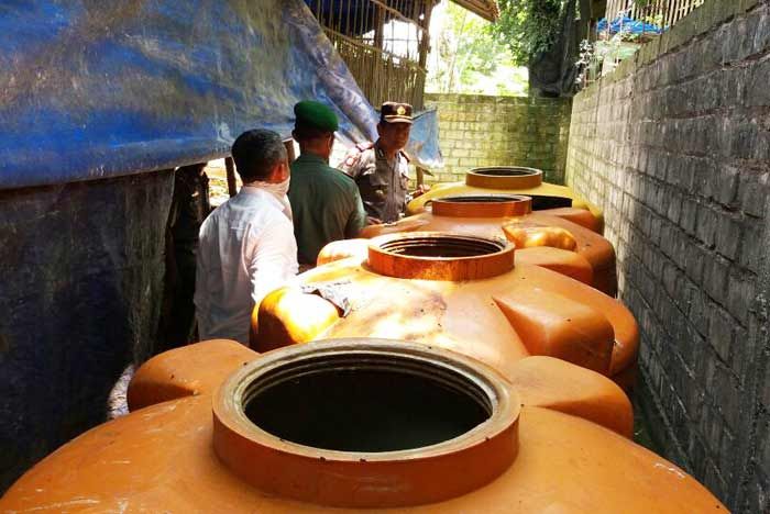 Lagi, Produsen Arak di Semanding Digerebek Polisi Lagi, Produsen Arak di Semanding Digerebek Polisi