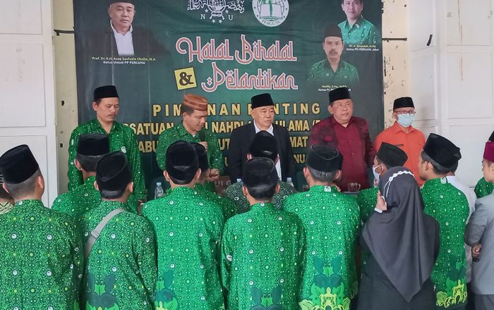 Perkuat Silaturahim, Kiai Asep Halal Bihalal Sekaligus Lantik 421 Ranting Pergunu Garut