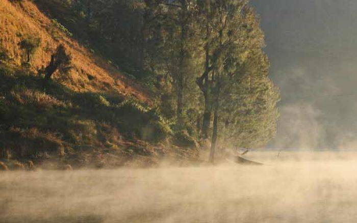 Suhu di Gunung Semeru di bawah Nol Derajat