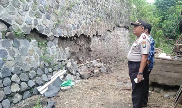 Tanggul Penahan Jalan di Sawoo Ponorogo Retak, Warga Diimbau Pindah Tempat