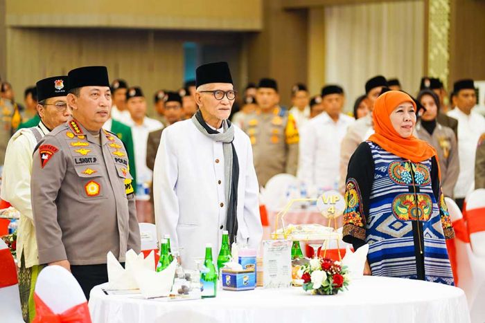 Safari Ramadhan, Khofifah Buka Bersama Kapolri hingga Para Ulama di Mapolda Jatim Safari Ramadhan, Khofifah Buka Bersama Kapolri hingga Para Ulama di Mapolda Jatim