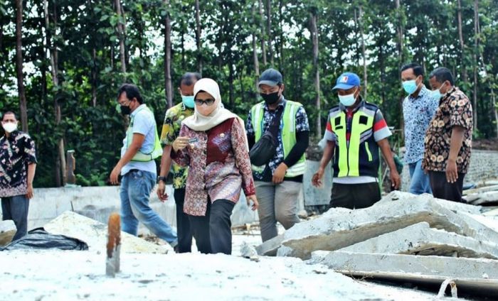 Kabupaten Blitar Targetkan Masuk 10 Terbaik Ekonomi Jawa Timur di Tahun 2022 Kabupaten Blitar Targetkan Masuk 10 Terbaik Ekonomi Jawa Timur di Tahun 2022