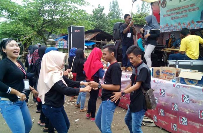 Galang Dana untuk Bocah Penderita Kelainan Jantung, "Kompak" Gelar Konser Amal Galang Dana untuk Bocah Penderita Kelainan Jantung, "Kompak" Gelar Konser Amal
