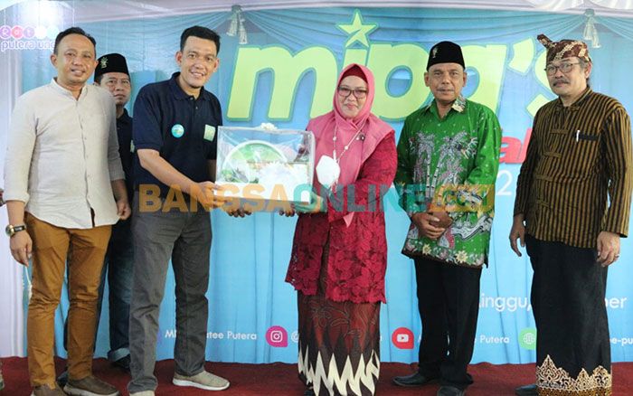 Ratusan Siswa TK di Gresik Adu Kepiawaian dalam MIPA Ratusan Siswa TK di Gresik Adu Kepiawaian dalam MIPA