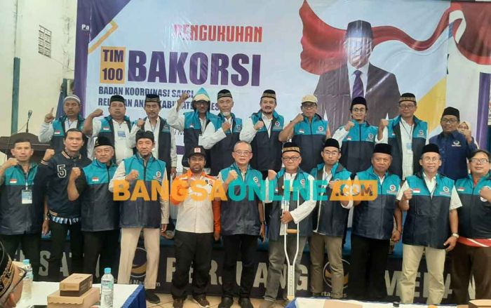 Menangkan Anies Baswedan di Gresik, Tim 100 Bakorsi Relawan Dikukuhkan Menangkan Anies Baswedan di Gresik, Tim 100 Bakorsi Relawan Dikukuhkan