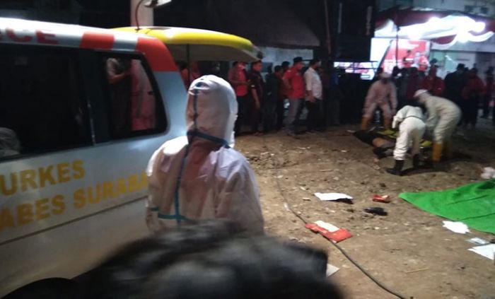 Diduga Abaikan Protokol Kesehatan, Tokoh Masyarakat Kecam Sosialisasi Eri-Armuji Diduga Abaikan Protokol Kesehatan, Tokoh Masyarakat Kecam Sosialisasi Eri-Armuji