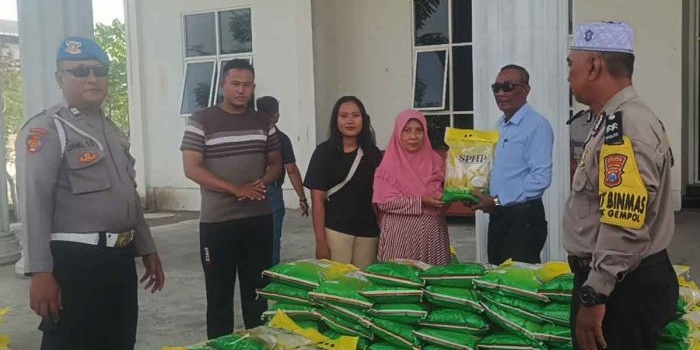 6-ton-beras-murah-ludes-di-gempol-pasuruan