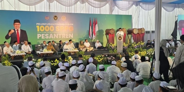 peluncuran-1000-sppg-berbasis-pesantren-di-bangkalan-diapresiasi-kiai-syafiq-rofii