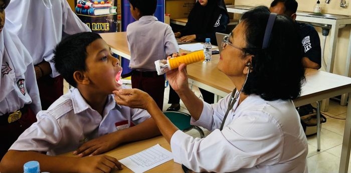 Skrining kesehatan BPJS Kesehatan Tulungagung di Sekolah Rakyat Trenggalek