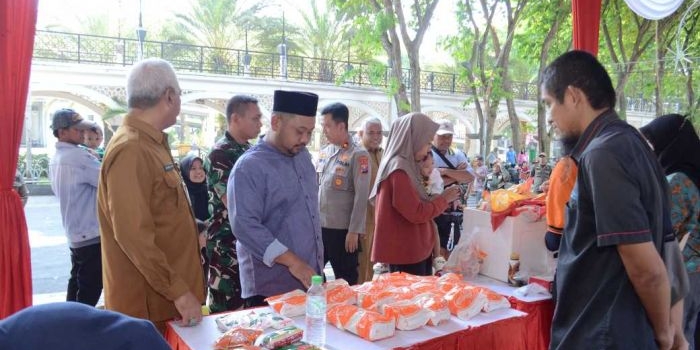 jaga-stabilitas-harga-pangan-pemkab-gresik-gelar-gpm-di-9-titik