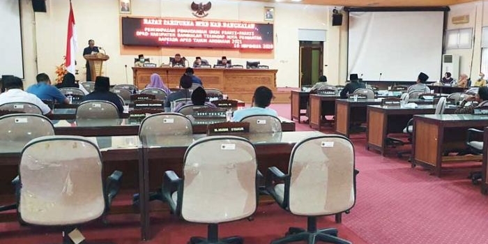 Suasana Paripurna dengan agenda Pemandangan Umum RAPBD TA 2021, Senin (16/11/2020).