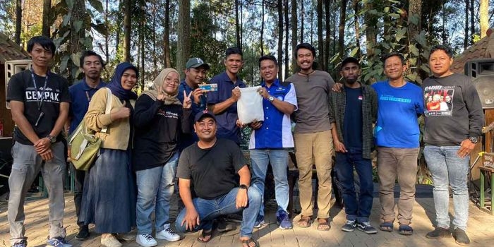 antisipasi-karhutla-aktivis-lingkungan-di-pasuruan-ajarkan-teknik-sekat-bakar