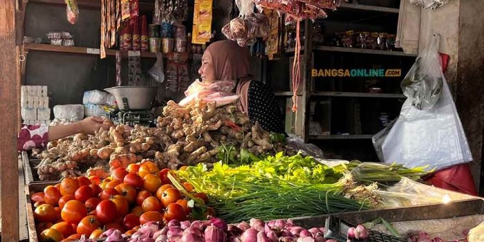 fluktuasi-harga-sembako-jatim-hari-ini-bawang-merah-cabai-keriting-dan-rawit-masih-naik