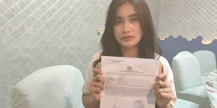 lapor-ke-polisi-penyanyi-dangdut-kdi-asal-sampang-jadi-korban-penganiayaan