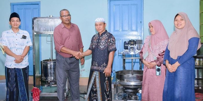 umkm-dungkek-naik-kelas-polinema-hibahkan-teknologi-pengolahan-ikan-dan-dampingi-selama-setahun