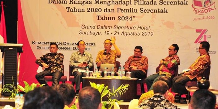 Dirjen Otda Kemendagri menggelar FGD dengan Tema ‘Evaluasi Pelaksanaan Pilkada Serentak Dalam Rangka Menghadapi Pilkada Serentak Tahun 2020 dan Pemilu Serentak 2024