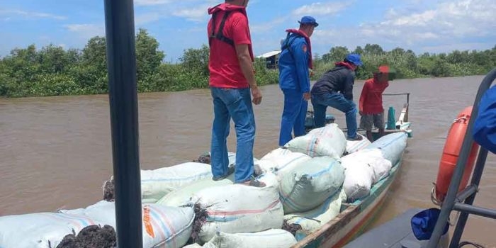 cegah-nelayan-gunakan-bom-polairud-polresta-sidoarjo-laksanakan-patroli-perairan