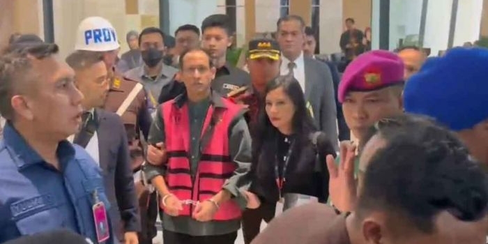 nadiem-makarim-ditetapkan-tersangka-kasus-dugaan-pengadaan-laptop-chromebook
