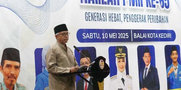 hadiri-harlah-pmii-ke-65-gus-qowim-ajak-turut-bangun-kota-kediri-mapan