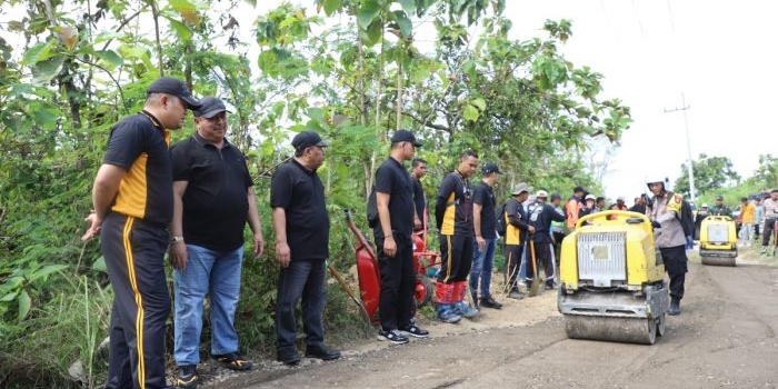 pemkab-jombang-gelontorkan-rp2-miliar-untuk-perbaikan-jalan-desa-jipurapah