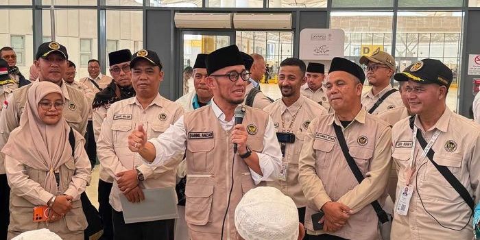 lepas-jemaah-haji-wamenhaj-tegaskan-penertiban-kbihu