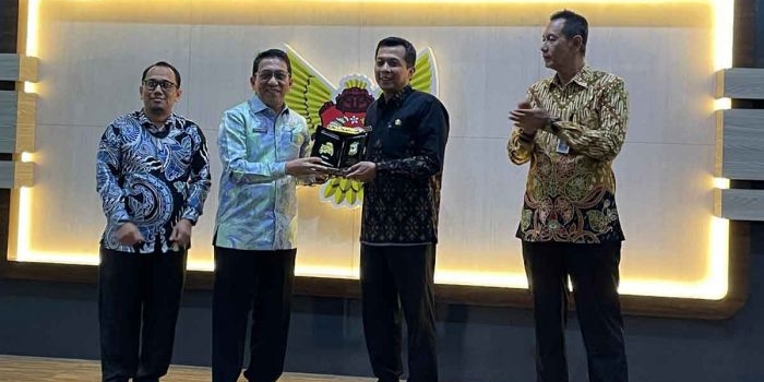 bahas-pengelolaan-dbhcht-dan-penguatan-umkm-pemkot-pematangsiantar-kunjungi-kota-kediri