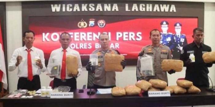 kasatres-narkoba-polres-blitar-resmi-dinonaktifkan-setelah-hasil-urine-positif-sabu