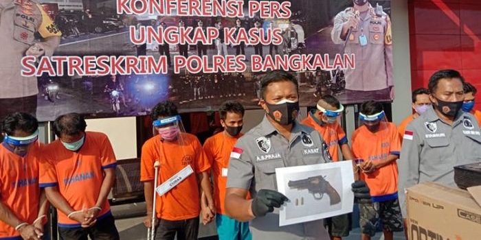 Kapolres Bangkalan AKBP Rama Samtama Putra saat menggelar rilis pers, Kamis (22/1/2020).