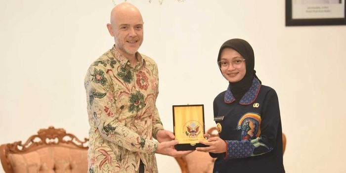 sambut-konjen-as-wali-kota-kediri-bahas-kerja-sama-pendidikan-dan-kebudayaan