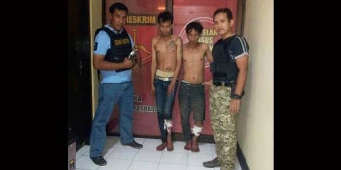 Kedua pelaku Curanmor yang ditembak petugas Polsek Gubeng.