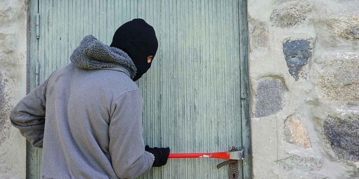 dikejar-warga-ke-sawah-maling-lpg-3-kg-di-sedati-tertangkap