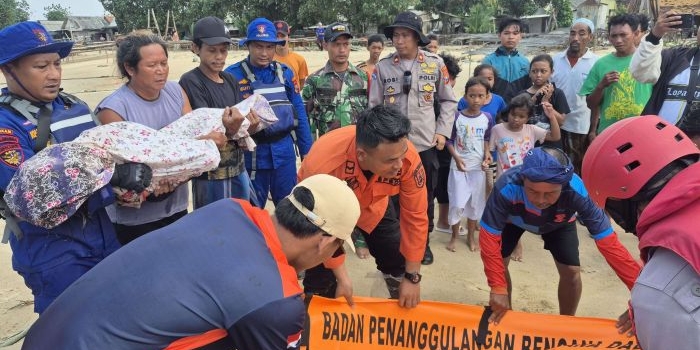 satu-korban-tenggelam-di-laut-tambakboyo-tuban-ditemukan-meninggal-dunia