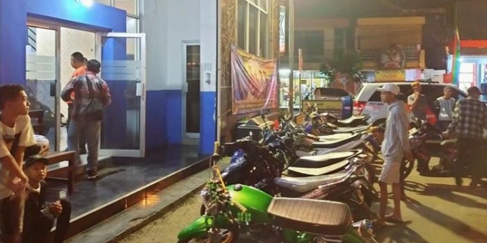 Belasan motor yang terjaring razia balap liar diamankan.