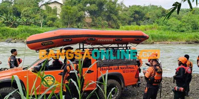 cari-remaja-hilang-di-sungai-brantas-tim-sar-kerahkan-35-personel