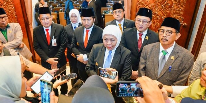 apbd-jatim-2026-disetujui-gubernur-khofifah-pastikan-jalankan-program-prioritas