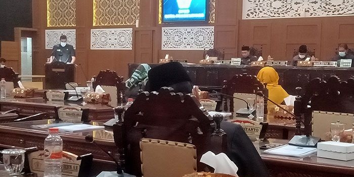 Suasana Rapat Paripurna yang diikuti Wali Kota Probolinggo, Habib Hadi Zainal Abidin.