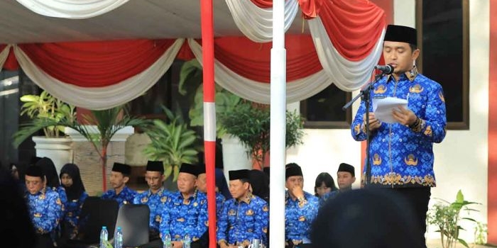 wali-kota-pasuruan-tegaskan-soliditas-asn-saat-pimpin-upacara-hut-ke-54-korpri