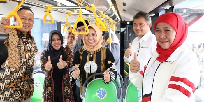 peringati-hari-angkutan-nasional-2025-gubernur-khofifah-gratiskan-layanan-transjatim-di-5-koridor