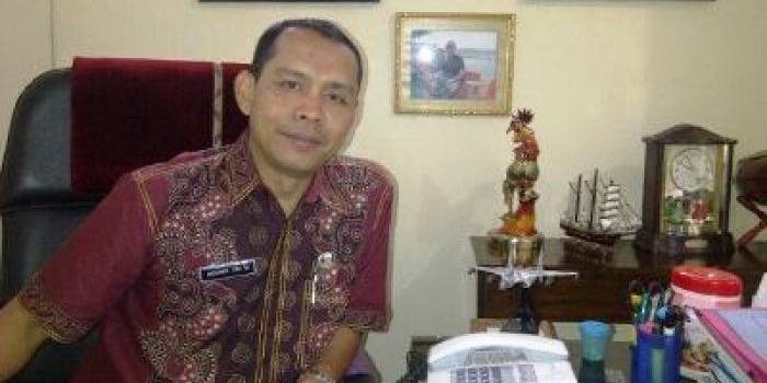Kepala Dinas Tenaga Kerja dan Transimigrasi (Disnaker) Pemkab Bondowoso, Agung Tri Handono . foto:yogik mz/BANGSAONLINE