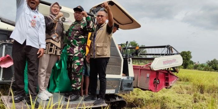 kabupaten-kediri-tingkatkan-luasan-tanam-stok-beras-bulog-cukup-hingga-20-bulan-ke-depan