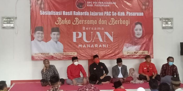 Suasana buka bersama jajaran pengurus ranting PDIP se-Kabupaten Pasuruan.