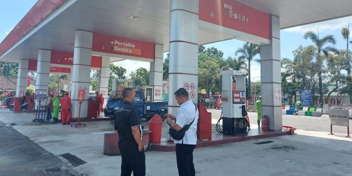 Setiap hari Anggota Polres Blitar melaporkan ketersediaan BBM di wilayah Kabupaten Blitar.
