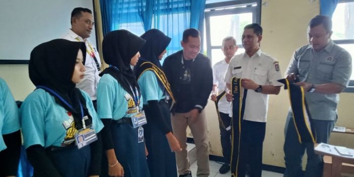 rangkaian-hpn-2026-pwi-tuban-kukuhkan-125-pelajar-smp-jadi-duta-literasi